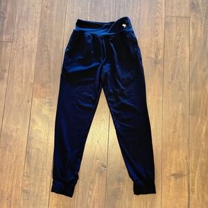 Abercrombie kids ACTIVE Air knit Joggers with pockets - Size 11/12